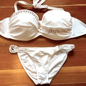 Victoria’s Secret Knockout bandeau white two piece bikini w/ gold details!